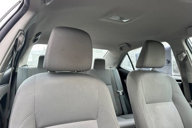 Used 2015 Toyota Corolla LE image 18