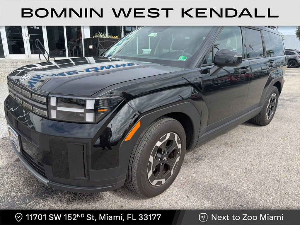 Used 2025 Hyundai Santa Fe SEL image 1