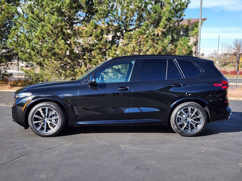 Used 2026 BMW X5 xDrive50e AWD/4WD image 2