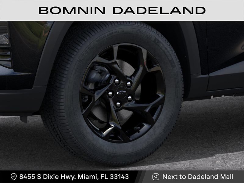 New 2026 Chevrolet Trax LT w/ Midnight Edition FWD image 10