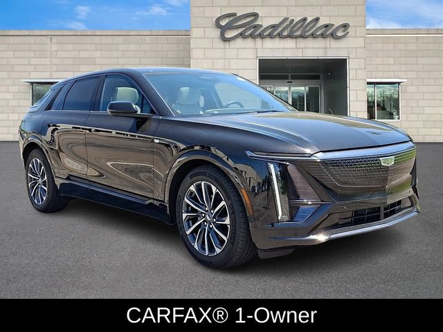 Certified 2024 Cadillac Lyriq Sport w/ LPO, Floor Liner Package AWD/4WD image 2