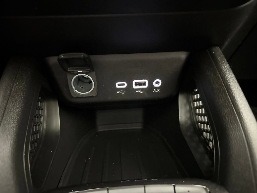 Used 2021 Chevrolet TrailBlazer RS w/ Sun and Liftgate Package FWD image 33