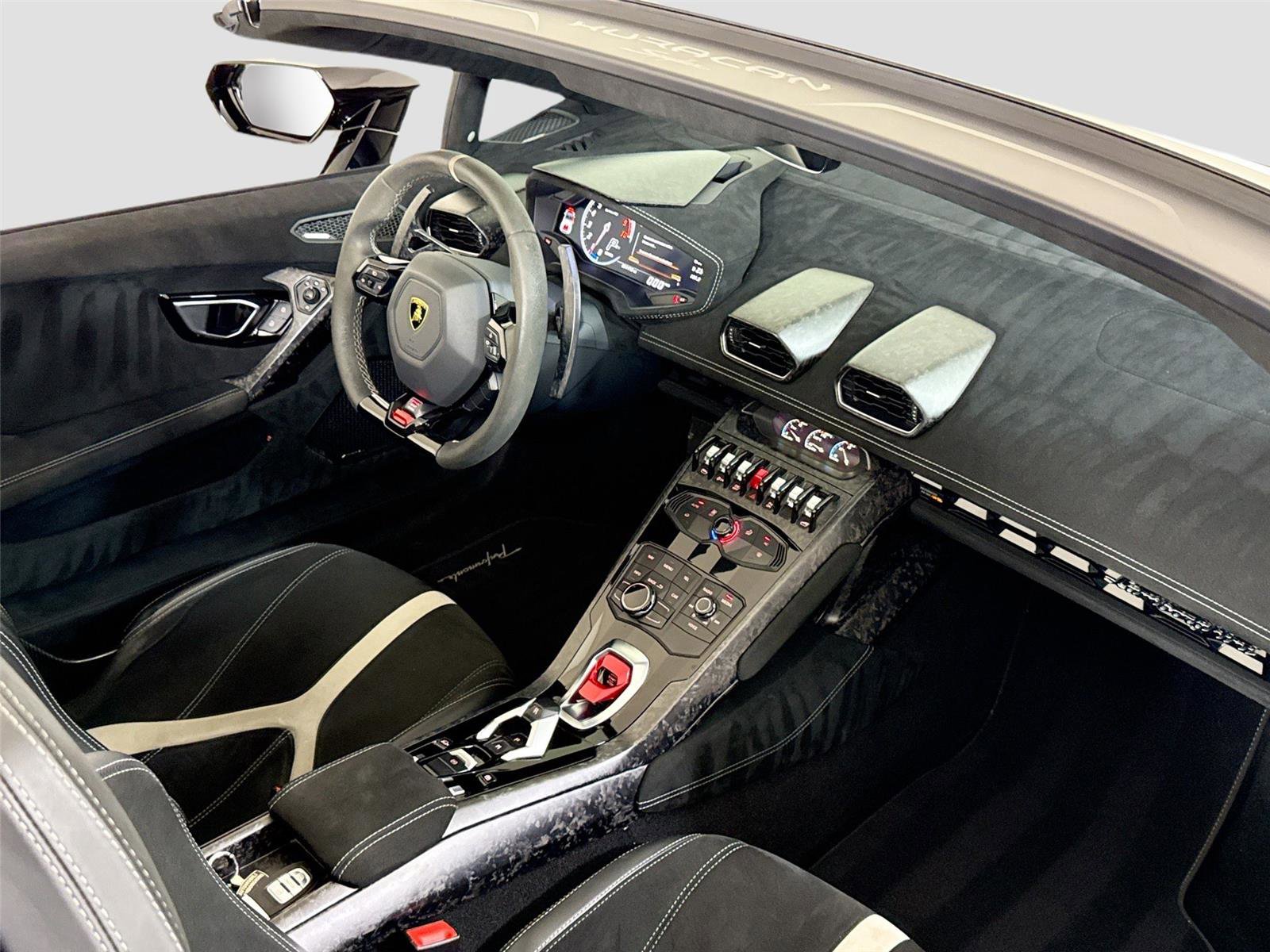 Used 2018 Lamborghini Huracan Performante AWD/4WD image 27