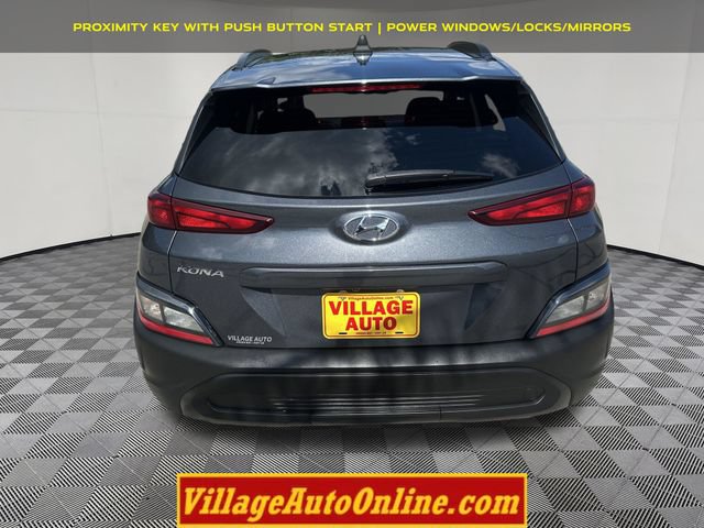 Used 2022 Hyundai Kona SEL FWD image 3