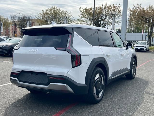 Certified 2026 Kia EV9 Light image 5