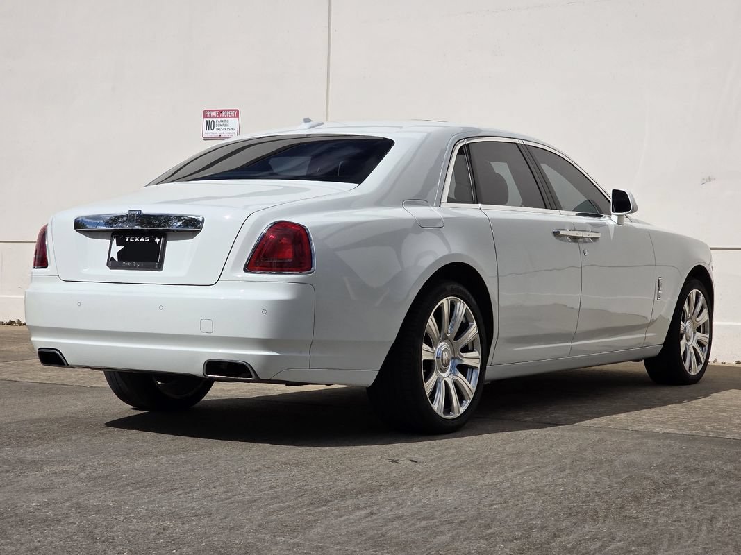Used 2016 Rolls-Royce Ghost RWD image 6