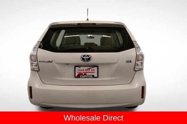 Used 2014 Toyota Prius V Two image 3
