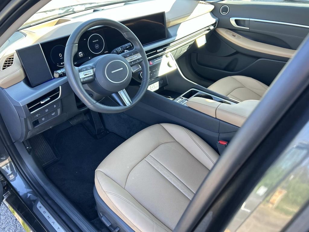 Certified 2025 Hyundai Sonata Limited image 14