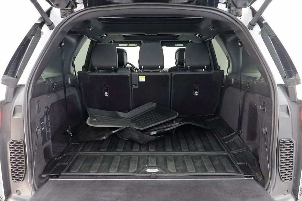 Used 2023 Land Rover Discovery HSE R-Dynamic image 19