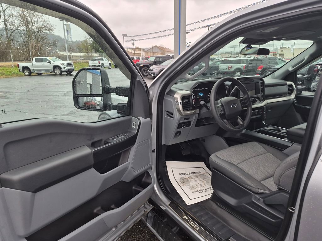 Used 2021 Ford F150 XL w/ Trailer Tow Package image 10