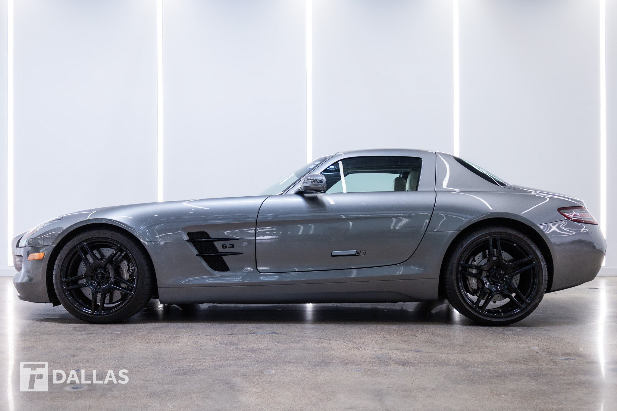 Used 2012 Mercedes-Benz SLS AMG Coupe image 1