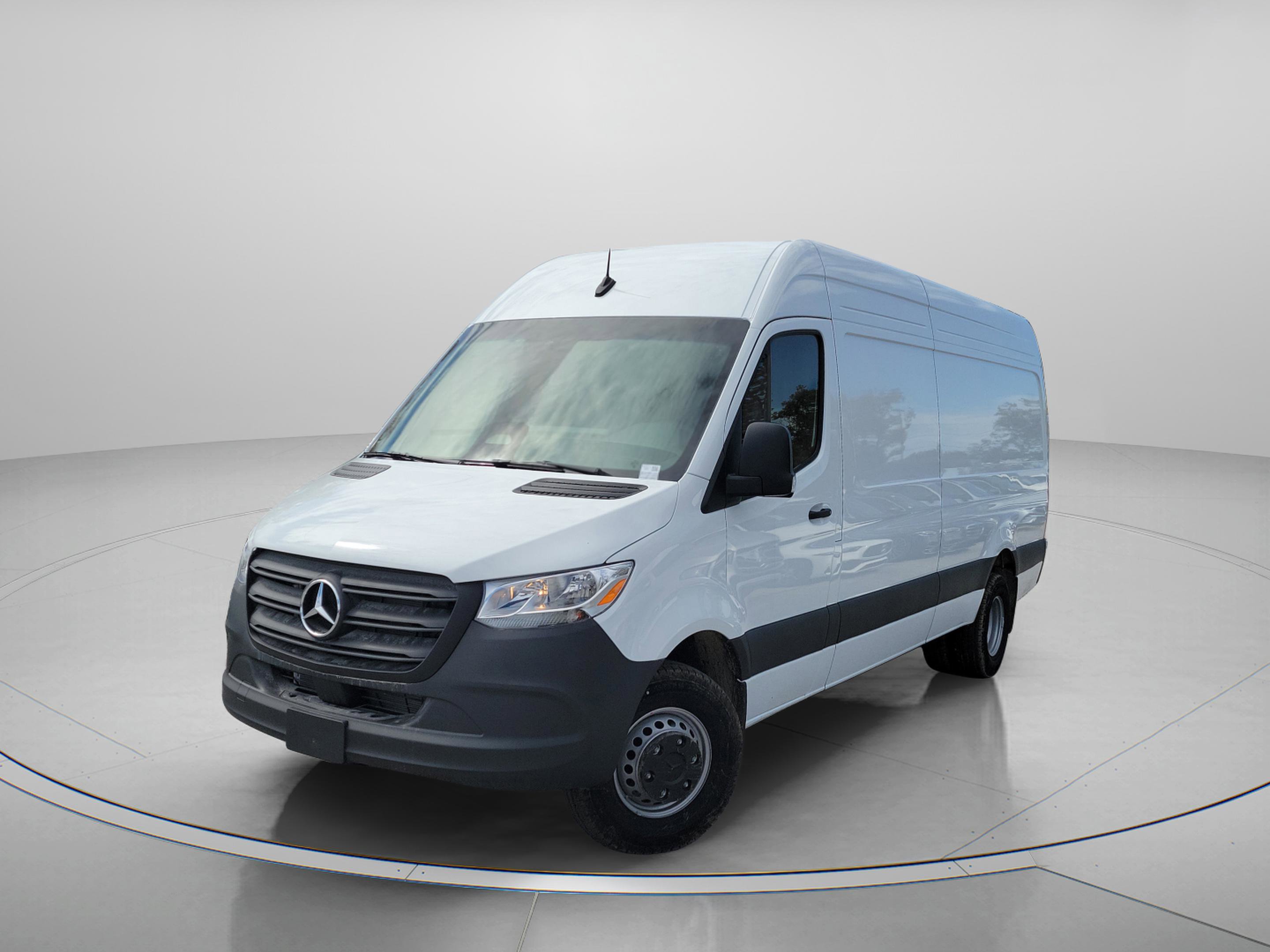 New 2026 Mercedes-Benz Sprinter 3500 image 2