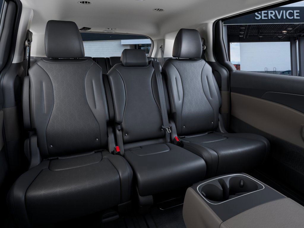 New 2026 Kia Carnival image 16