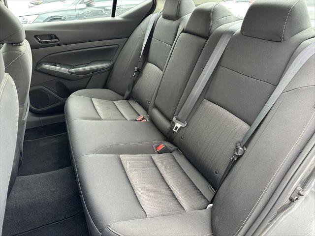 Used 2024 Nissan Altima 2.5 SV image 17