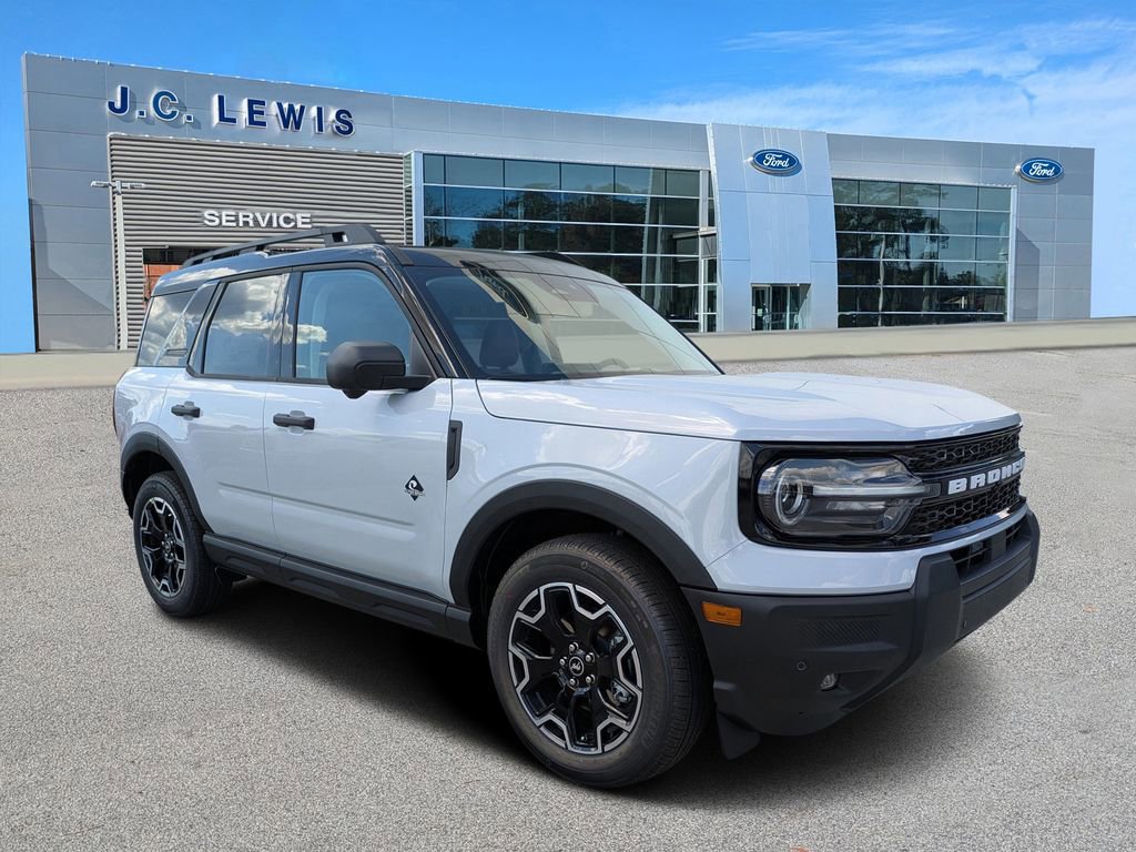 New 2026 Ford Bronco Sport Outer Banks w/ Outer Banks Tech Package+ AWD/4WD image 1