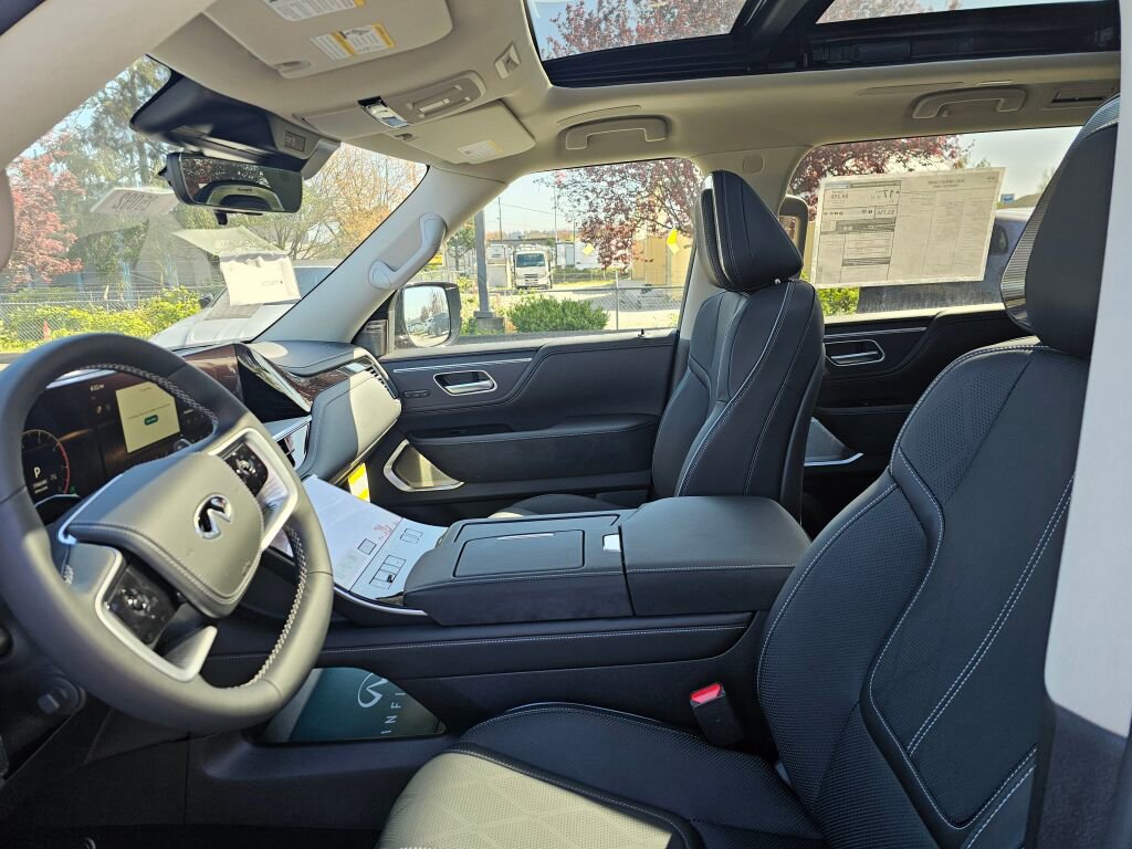 New 2025 INFINITI QX80 Sensory image 26