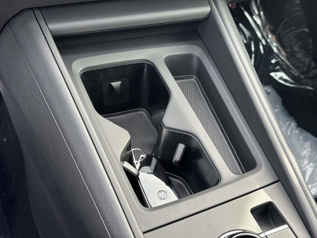 New 2026 Volkswagen Tiguan SE R-Line FWD image 20