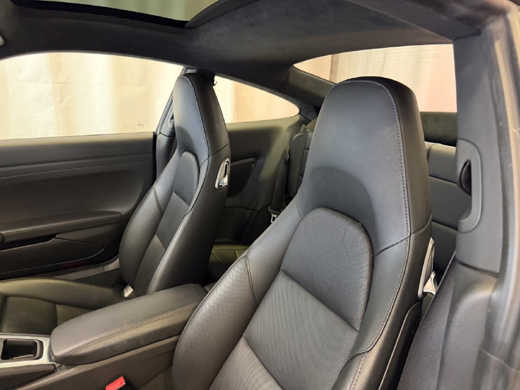 Certified 2017 Porsche 911 Carrera RWD image 24