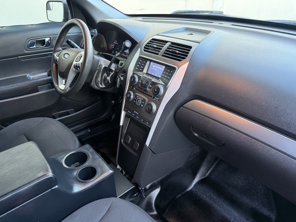 Used 2015 Ford Explorer 4WD Police Interceptor image 12