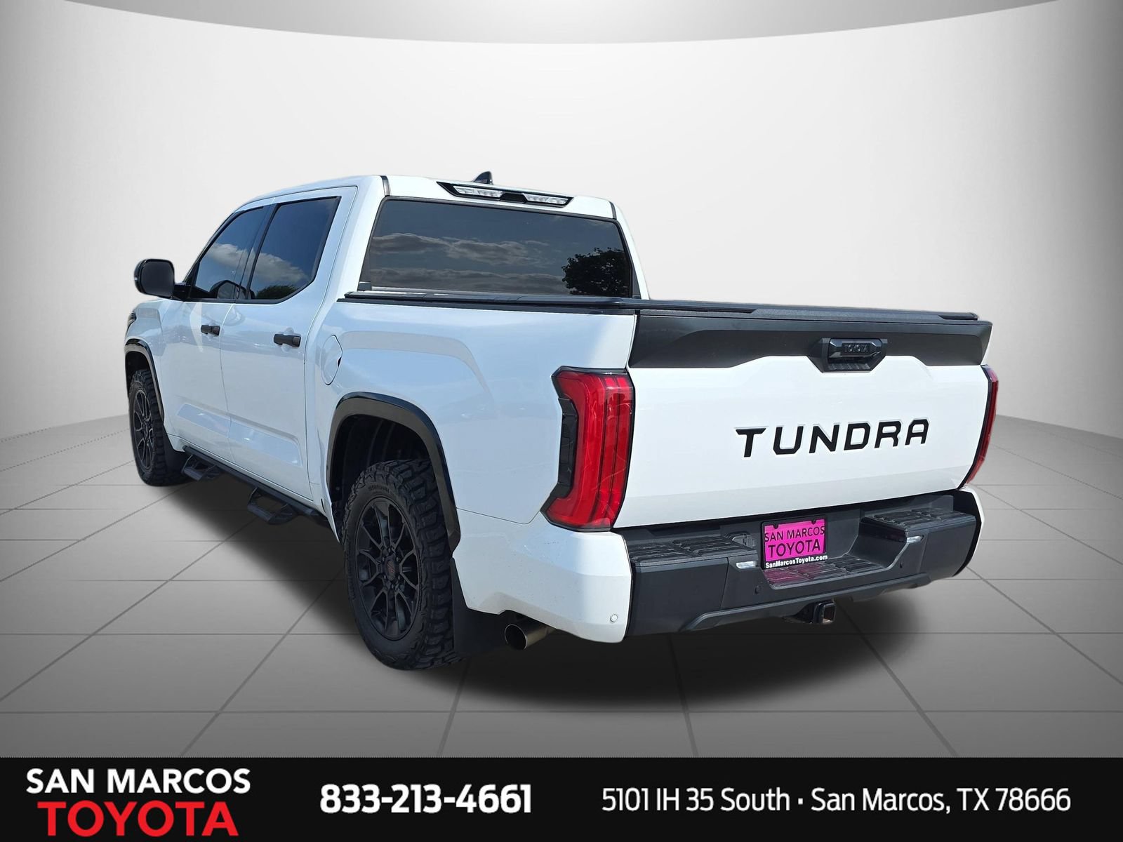 Used 2022 Toyota Tundra SR5 w/ Convenience Package RWD image 7