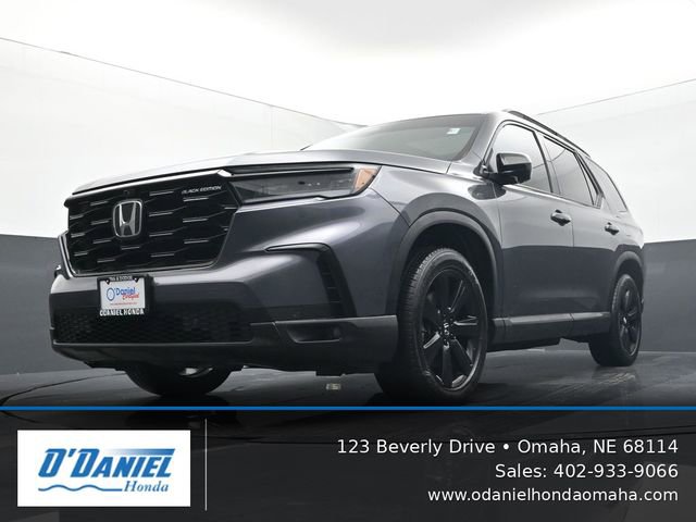 Used 2025 Honda Pilot Black Edition image 9