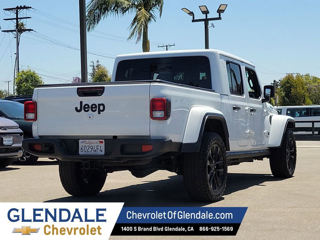 Used 2025 Jeep Gladiator Sport AWD/4WD image 12