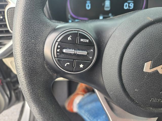Used 2024 Kia Soul LX w/ Option Group 015 FWD image 14