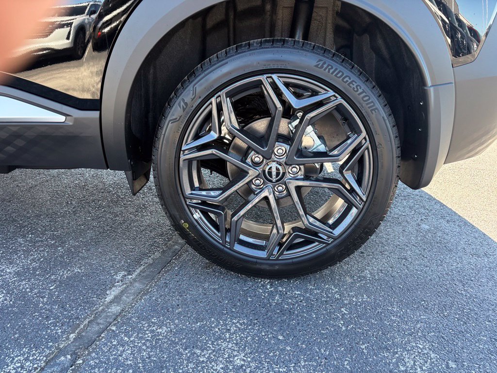 New 2027 Nissan Kicks SR FWD image 8