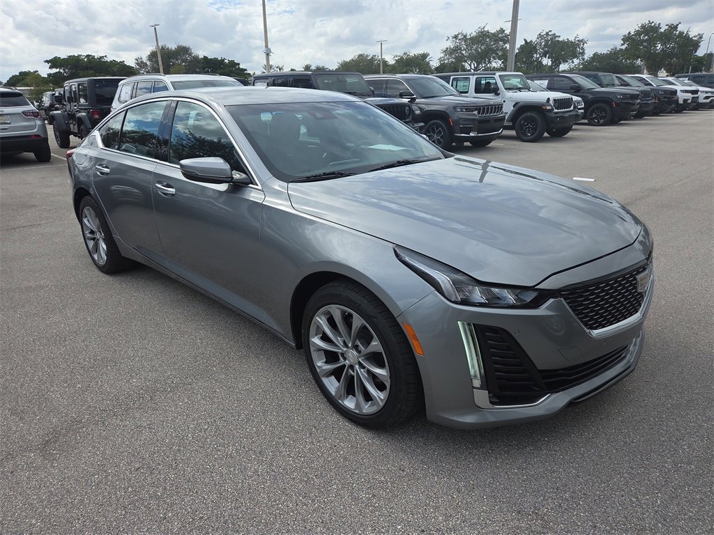 Used 2023 Cadillac CT5 Luxury image 2