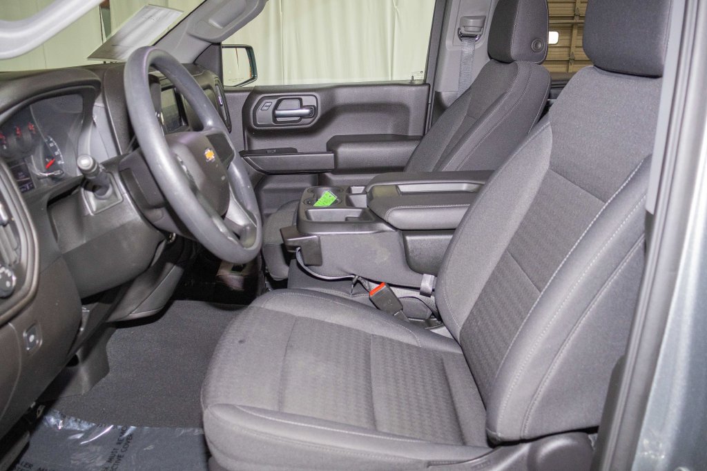 Used 2026 Chevrolet Silverado 1500 Custom w/ LPO, Dark Essentials Package AWD/4WD image 10