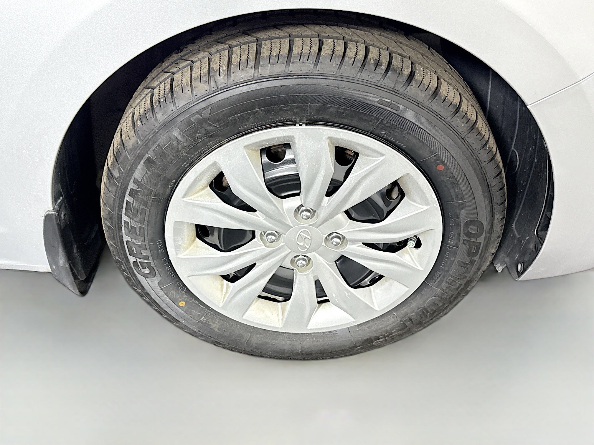 Used 2020 Hyundai Accent SE image 31