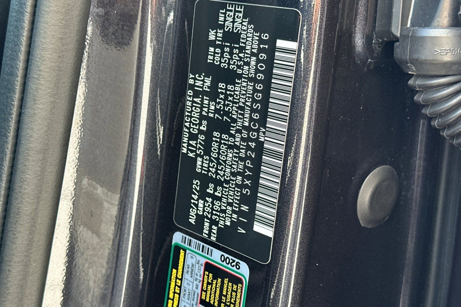 Used 2025 Kia Telluride LX FWD image 34
