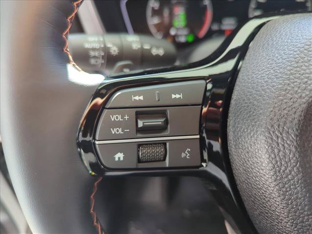Certified 2025 Honda Pilot TrailSport image 5