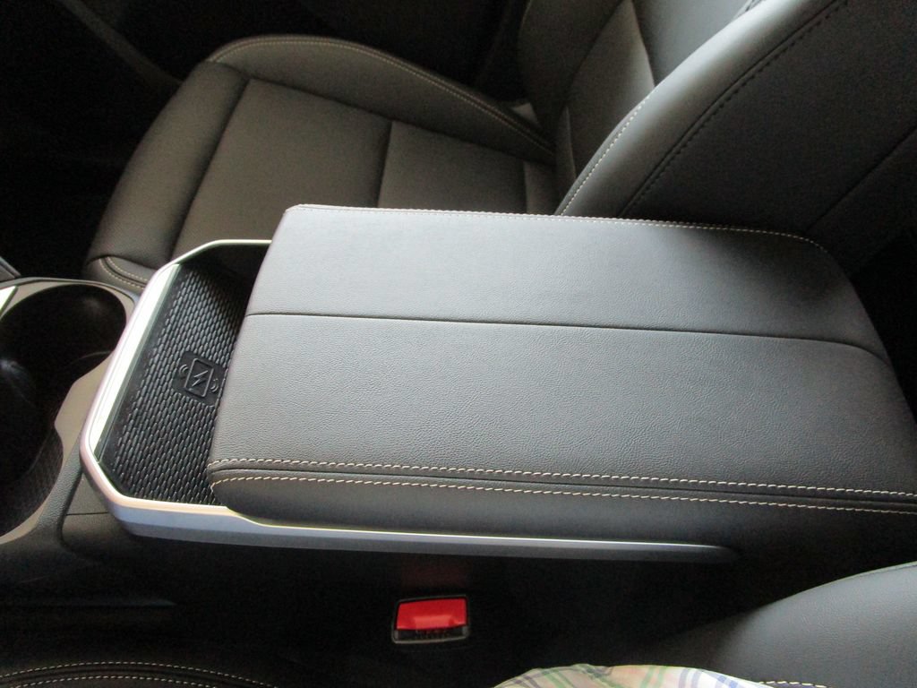 New 2027 GMC Terrain Elevation w/ Elevation Premium Package FWD image 37