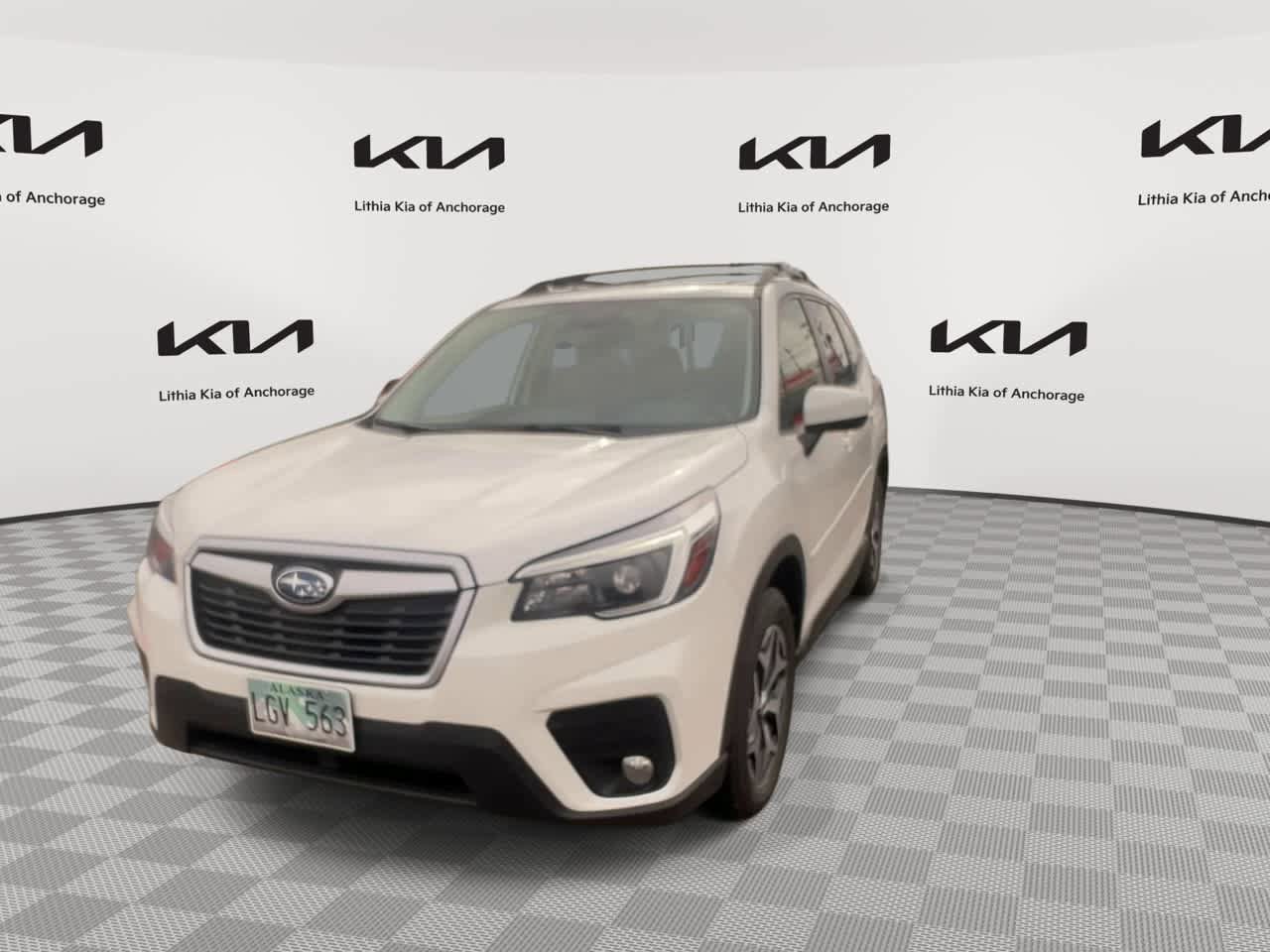 Used 2021 Subaru Forester Premium AWD/4WD image 5