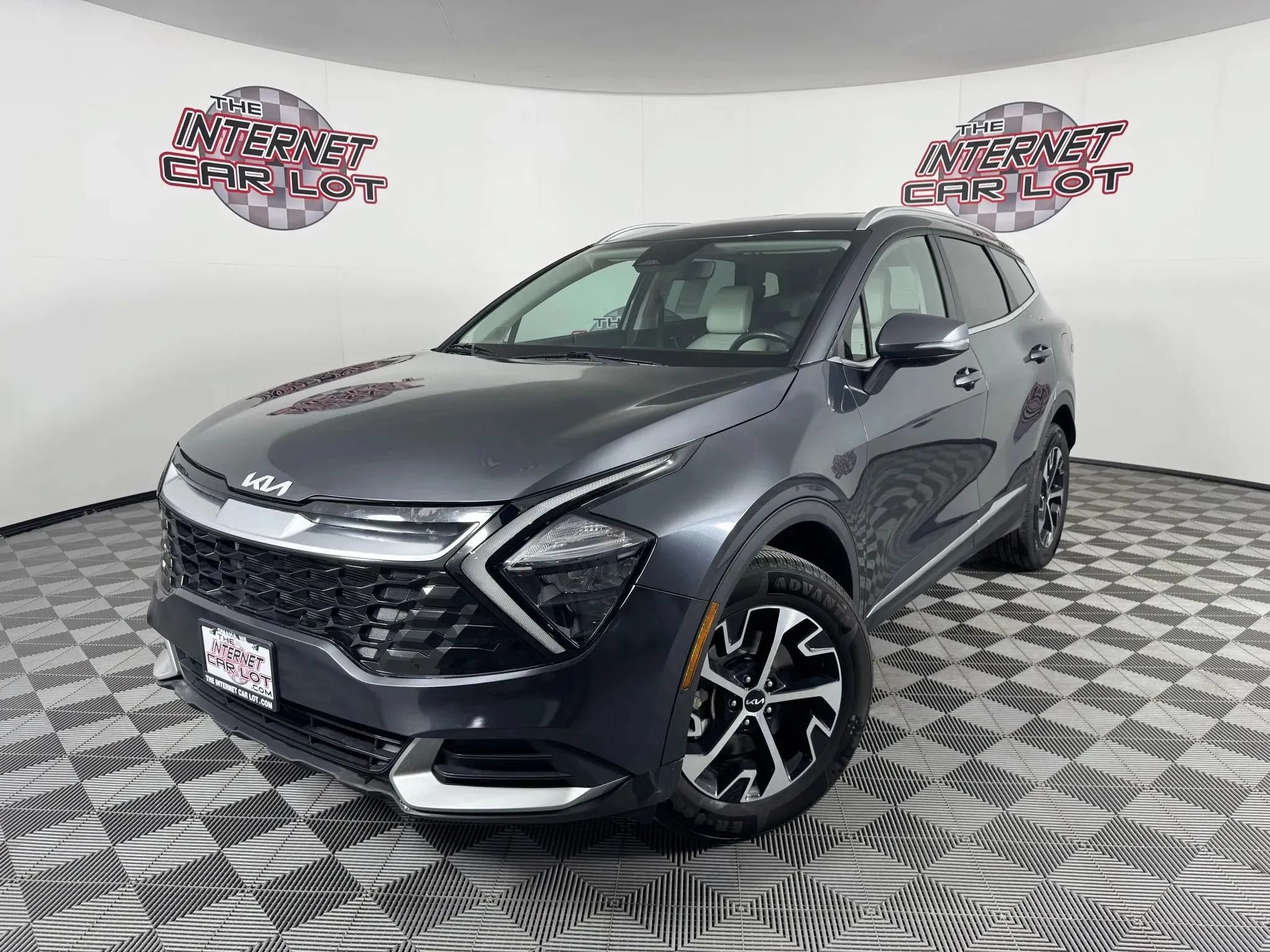 Used 2023 Kia Sportage EX AWD/4WD image 1