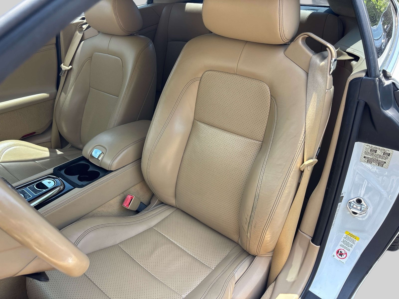 Used 2012 Jaguar XK Coupe RWD image 27