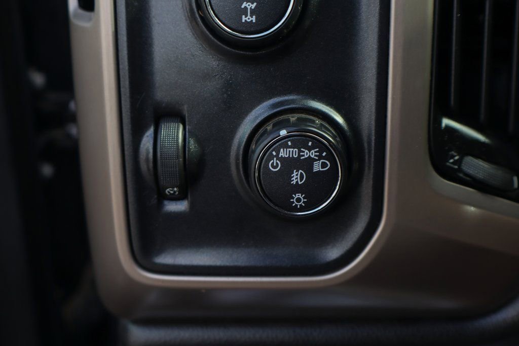 Used 2016 GMC Sierra 2500 Denali w/ Duramax Plus Package image 24