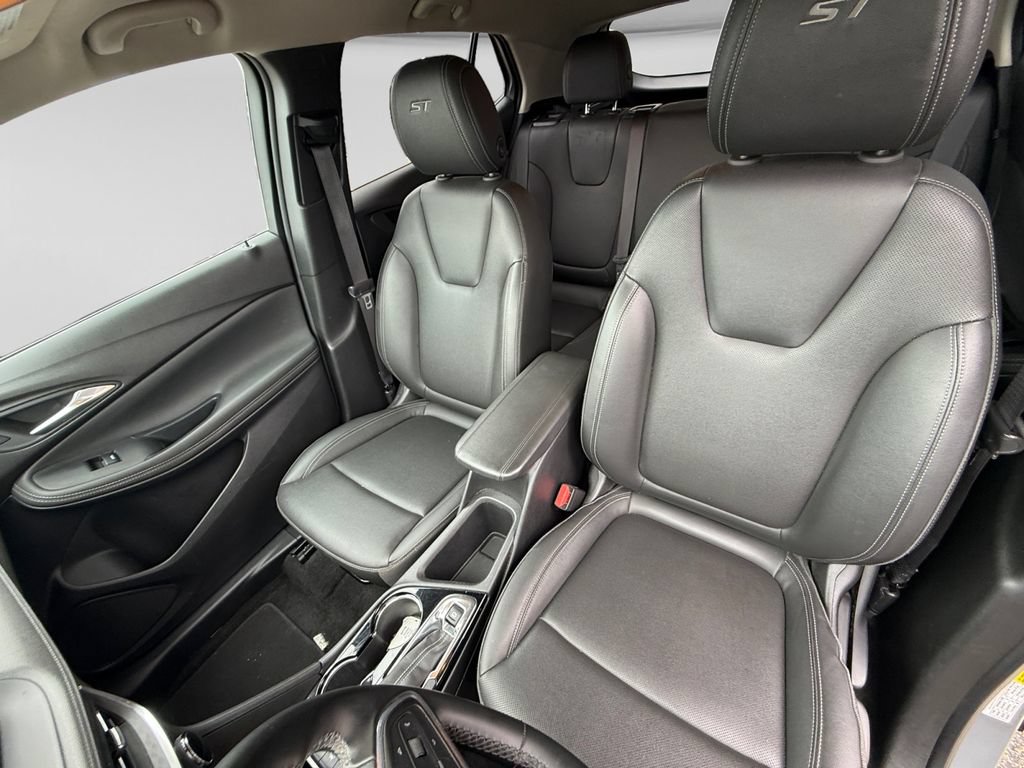 Used 2024 Buick Encore GX Sport Touring AWD/4WD image 23