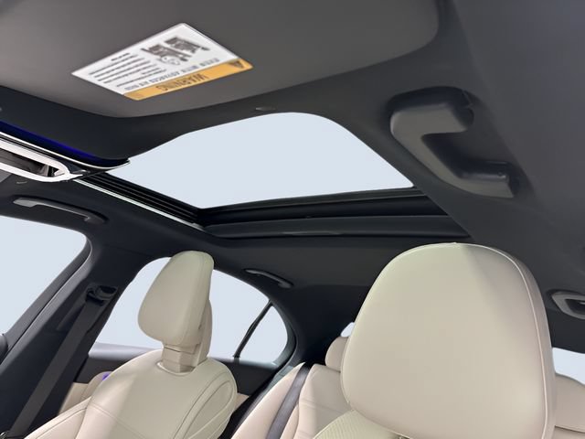 Used 2025 Mercedes-Benz C 300 4MATIC Sedan image 28