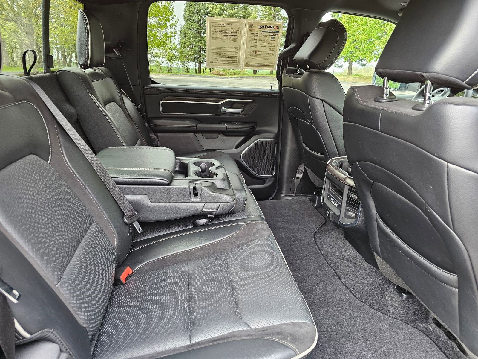 Used 2025 RAM 1500 Laramie w/ Sport Appearance Package AWD/4WD image 14