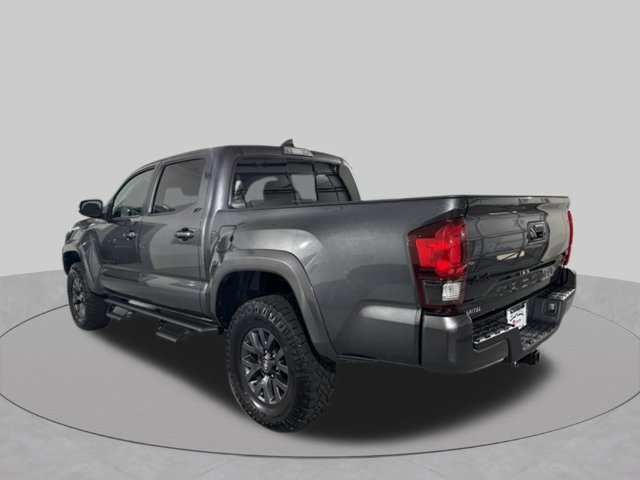 Used 2023 Toyota Tacoma SR5 w/ Technology Package AWD/4WD image 5