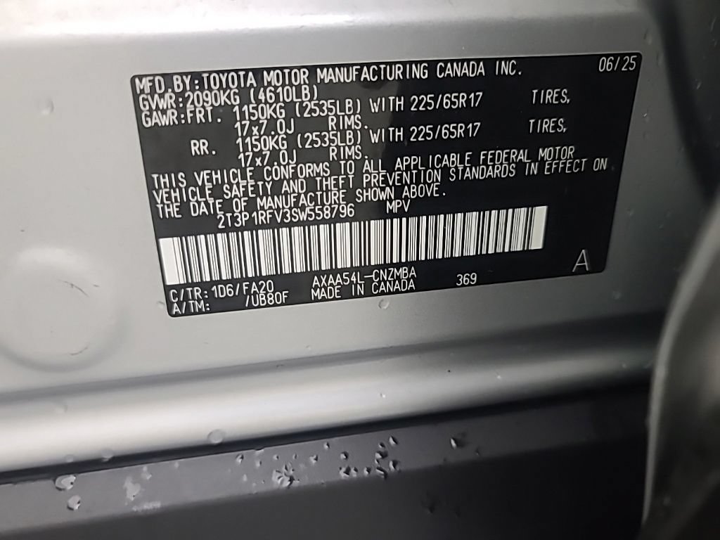 Used 2025 Toyota RAV4 XLE AWD/4WD image 39