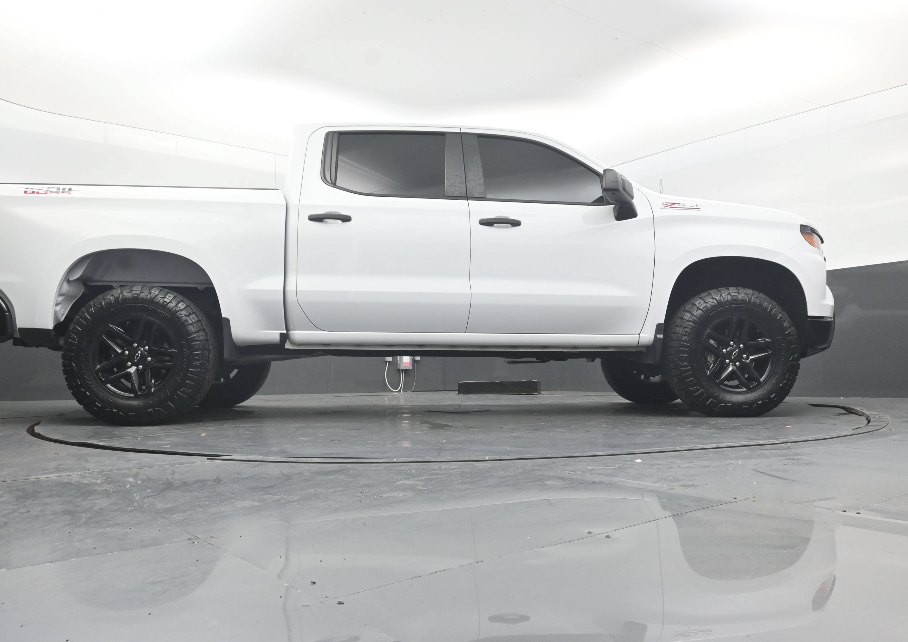 Used 2022 Chevrolet Silverado 1500 Custom Trail Boss w/ LPO, Dark Essentials Package AWD/4WD image 38