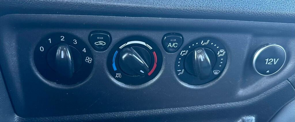 Used 2019 Ford Transit 250 138 image 19