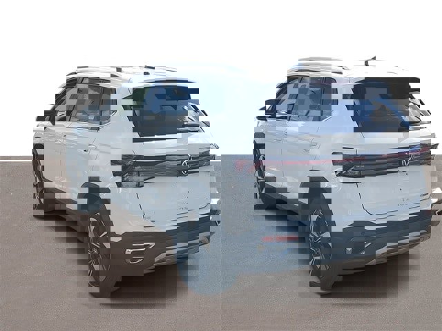 Certified 2025 Volkswagen Taos SE w/ Panoramic Sunroof Package image 3