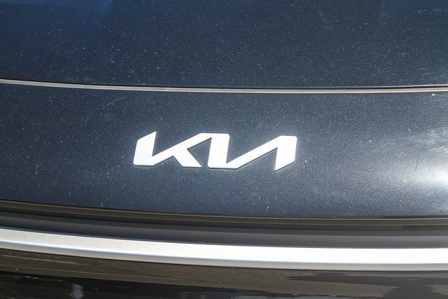 Certified 2023 Kia Niro LX FWD image 7