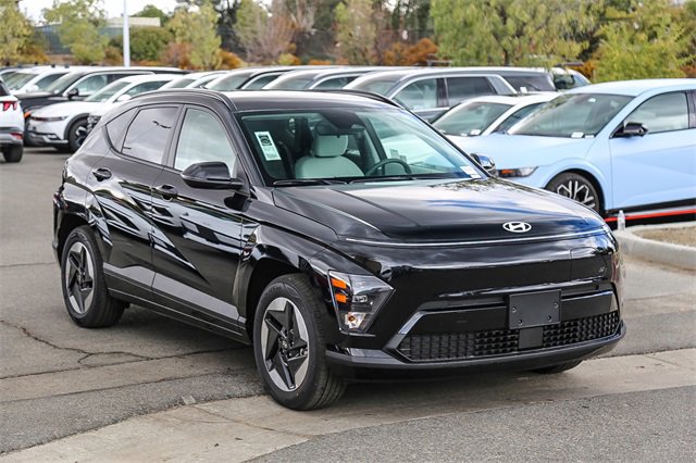 New 2025 Hyundai Kona SEL image 3