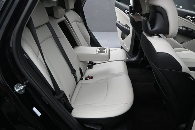Used 2024 Kia Sportage EX FWD image 16