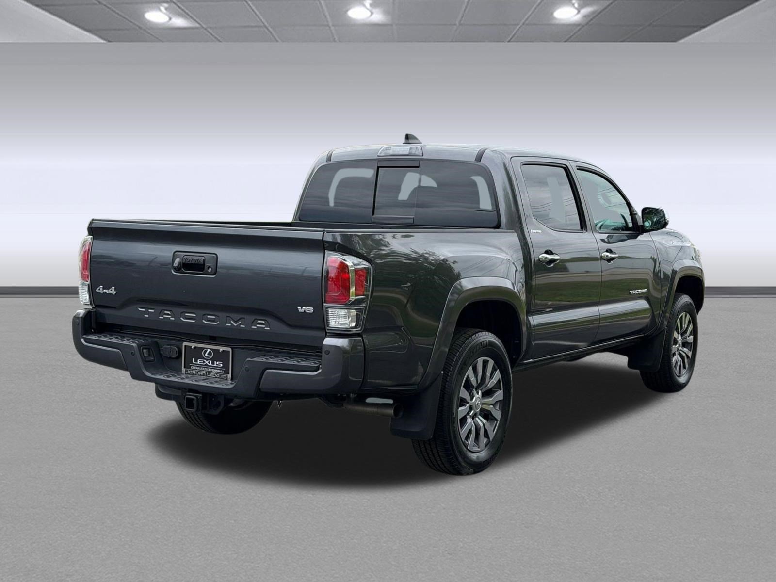 Used 2021 Toyota Tacoma Limited AWD/4WD image 8